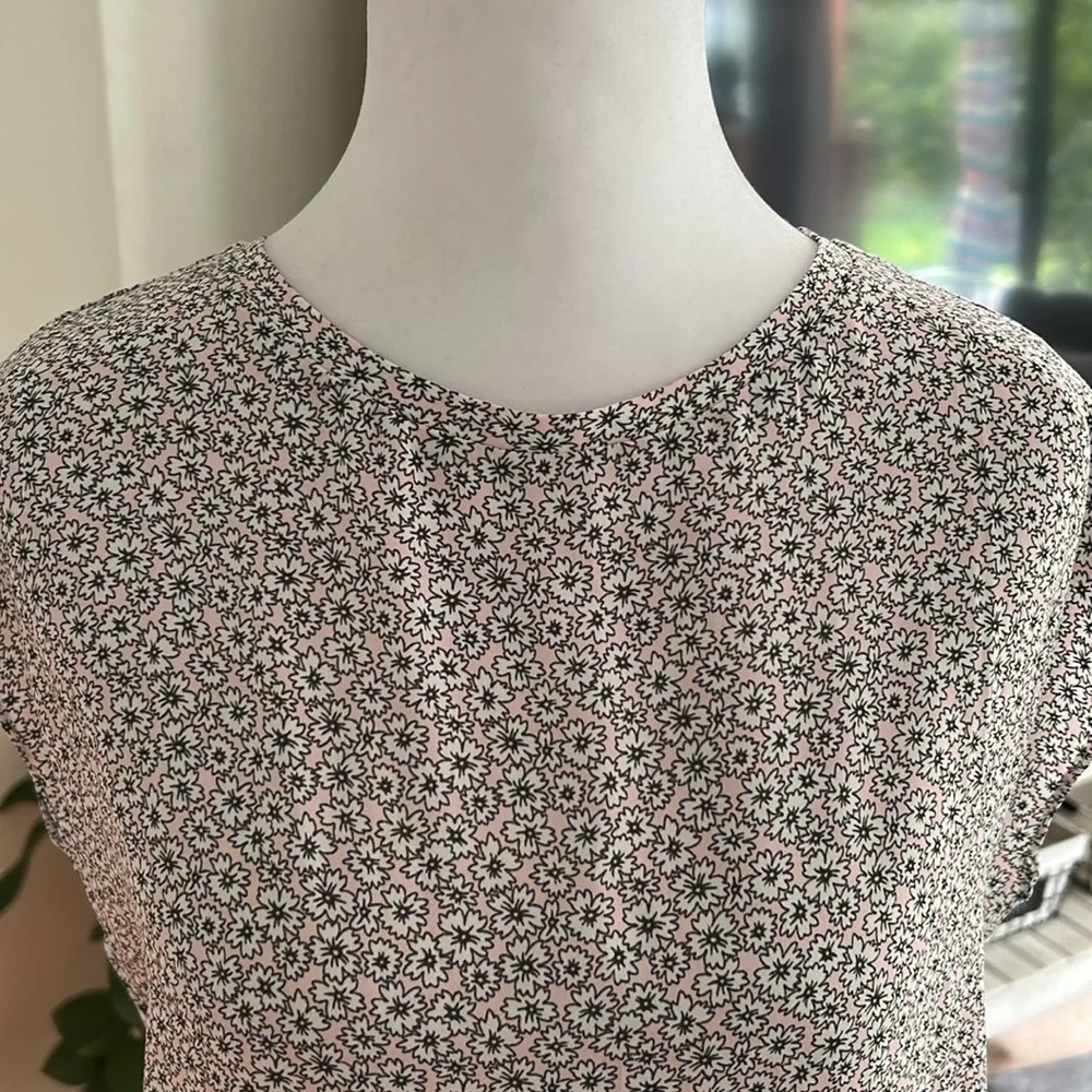 LOFT Women's Floral Blouse - Pink and White - Picture 9 of 10